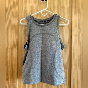 lululemon swiftly tech race length, relaxed fit tank, size 6, grey